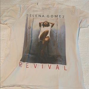 selena gomez revival tour tee